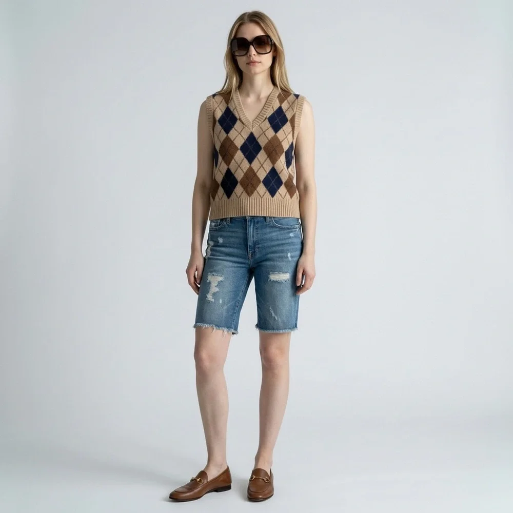 American Eagle distressed Bermuda jean shorts / jorts cutoffs